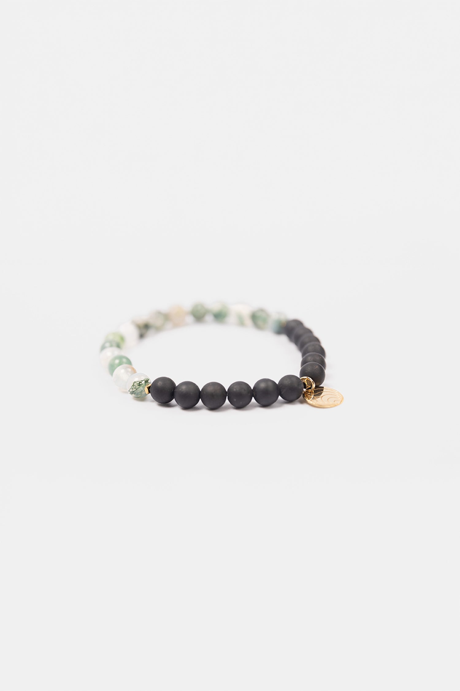 NUYU Rooted Woman