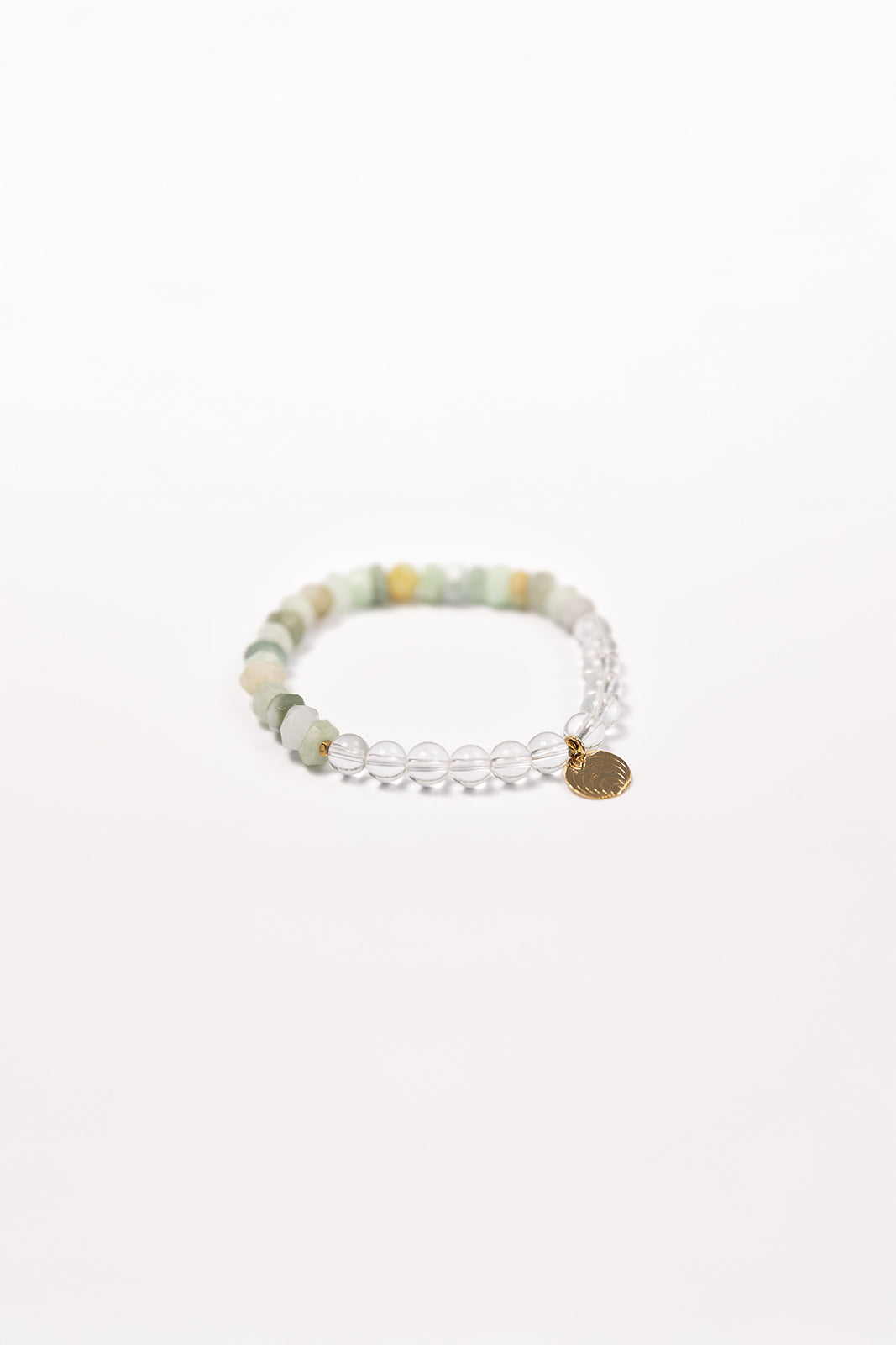 NUYU Armband „Nature“ mit Jade und Bergkristall, steht für Klarheit, Intuition, Gleichgewicht, Ausdauer, Harmonie, Jade Kugeln nicht alle gleich rund, elastisches Band